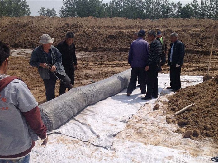 膨潤土防(fáng)水毯施工