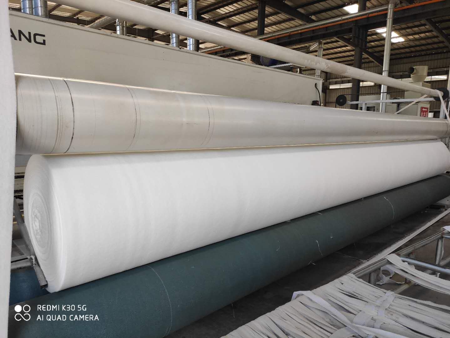 短(duǎn)絲土工布(bù)生産